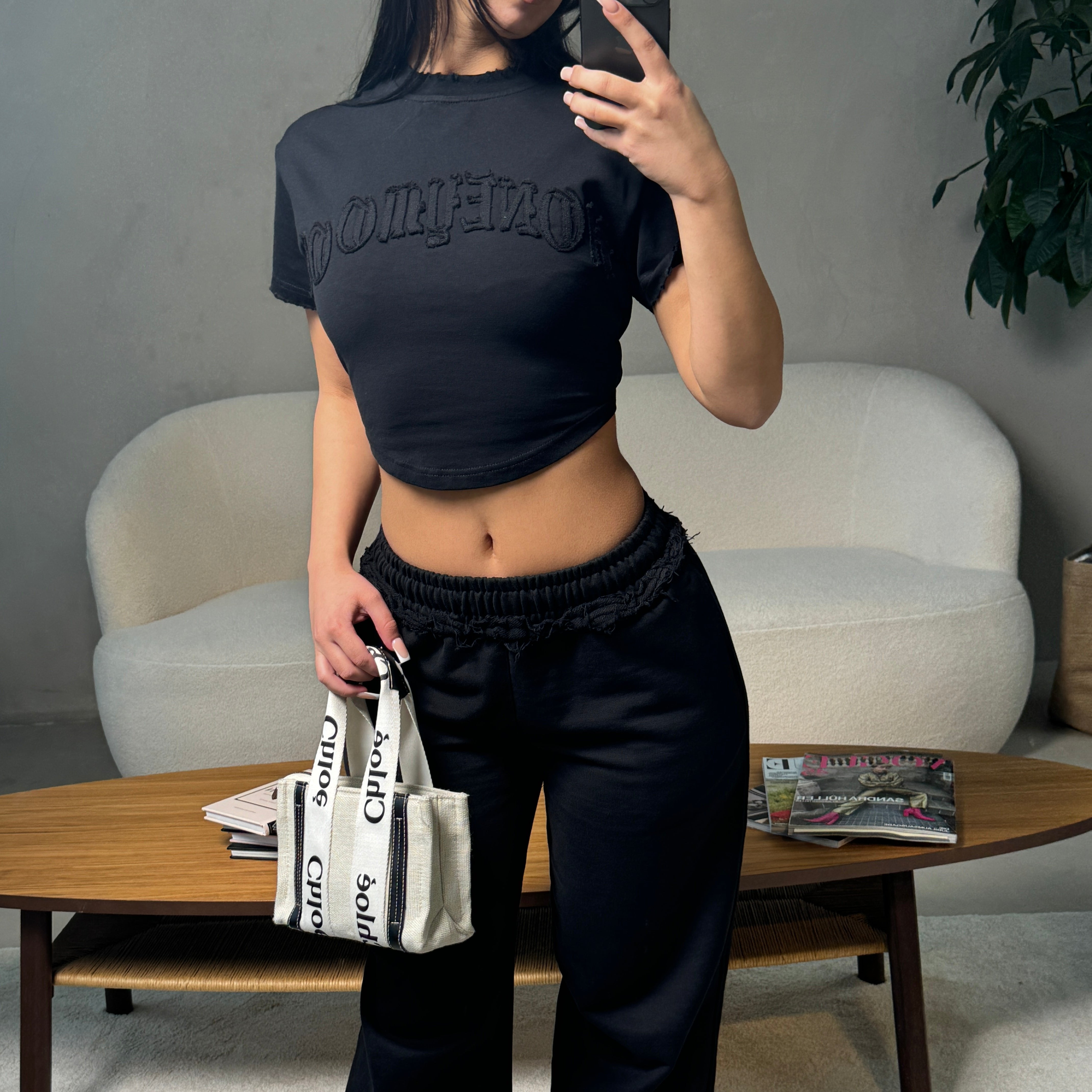 Honeymood - Cropped Tee